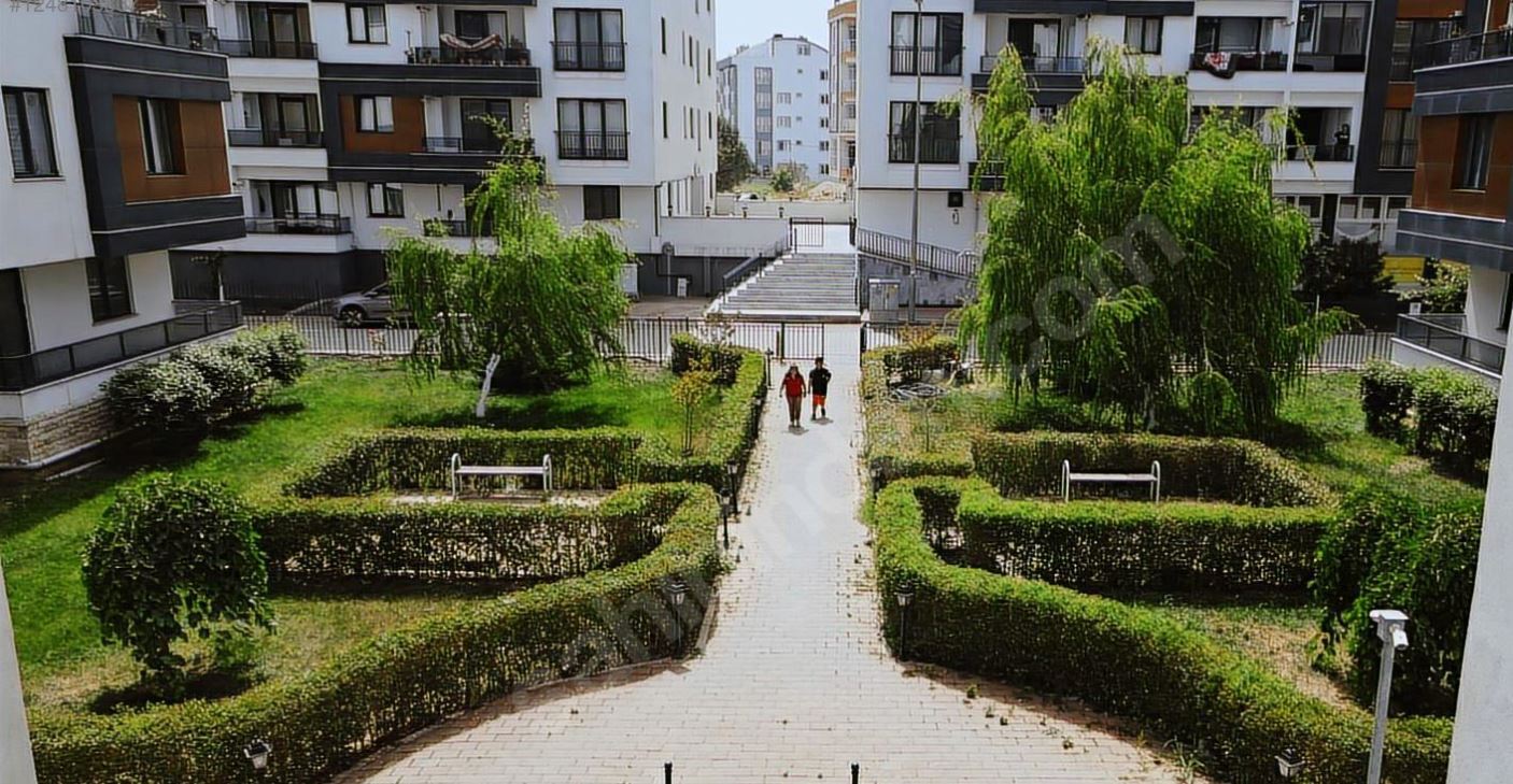 IHLAMUR EVLERINDE 2+1 ve 3+1 SATILIK SIFIR DAİRELER